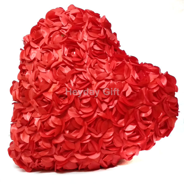 Picture of Romantic Red Roses cushion